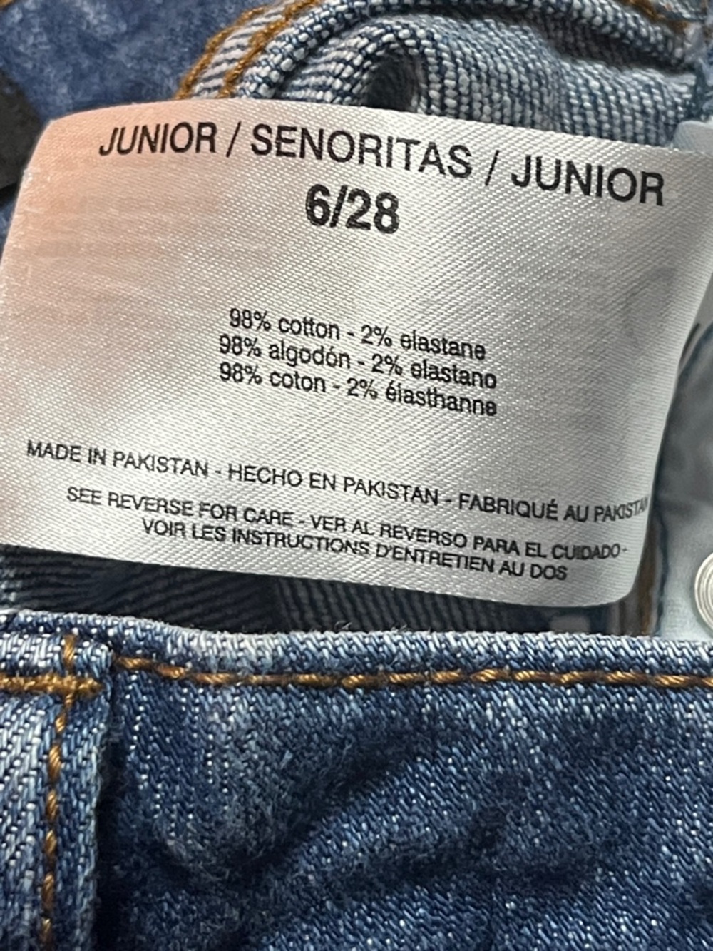 Ella Moss Men's Straight Jeans in Medium Blue Wash - Picture 5 of 5